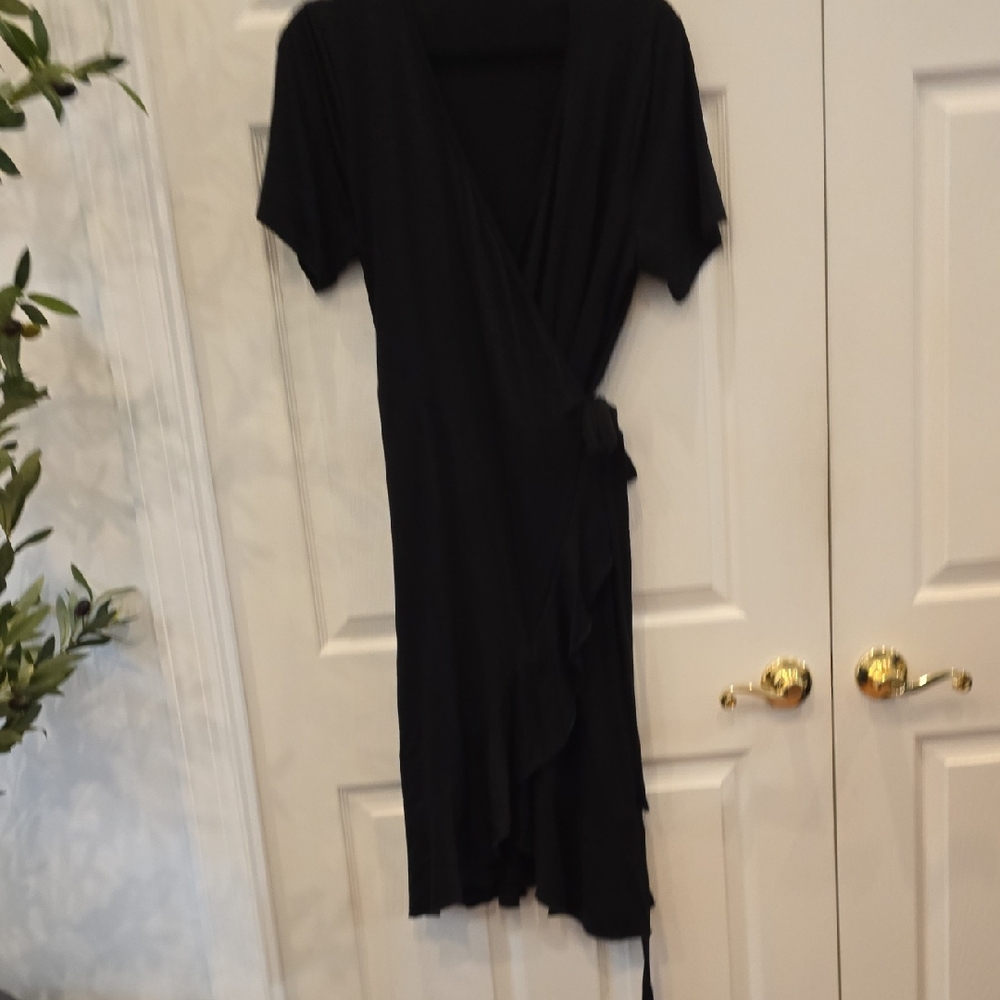 Source Unknown Black Wrap Midi Dress